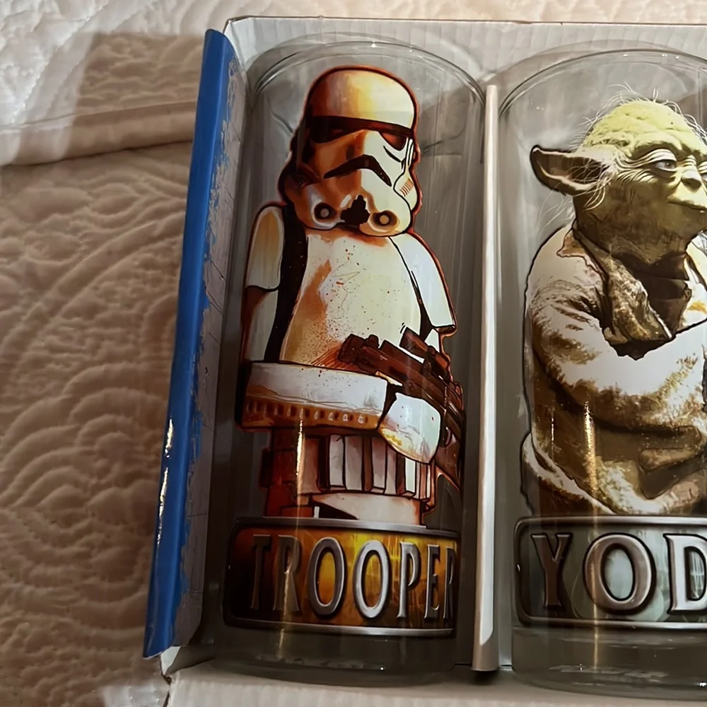 Star Wars glassware set, new in package‎